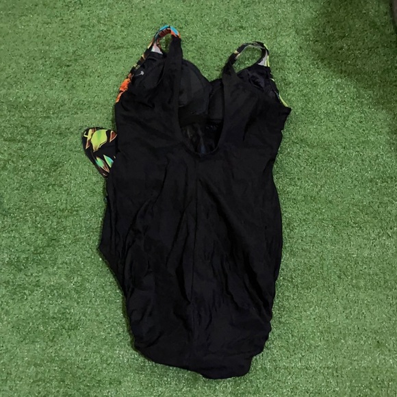 Croft&Barrow One Piece Floral Bathing Suit - Picture 5 of 6